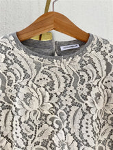 Dolce & Gabbana Dantel Detaylı Bluz Gri̇ - 8 yaş